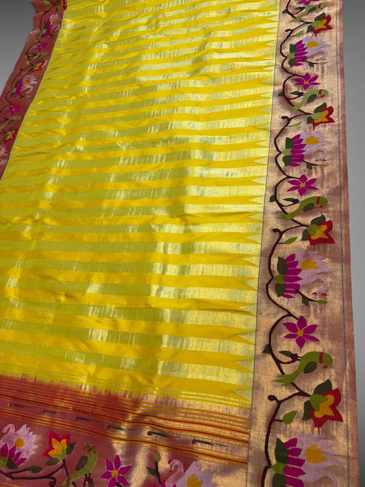 Pure Silk Handloom Swan Border Paithani