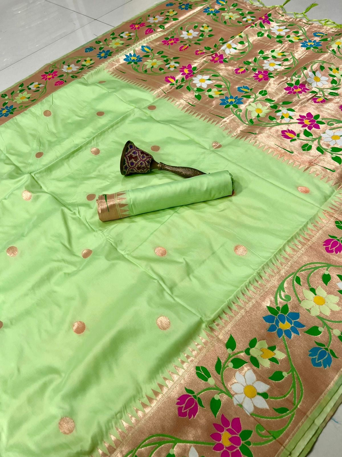 Brocade Border Paithani