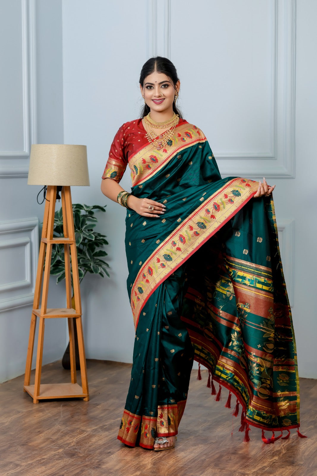 LOTUS20 LOTUS PAITHANI