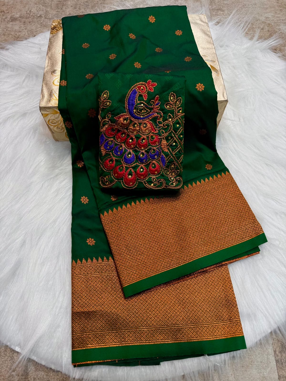 Aarika Kalanjali paithani