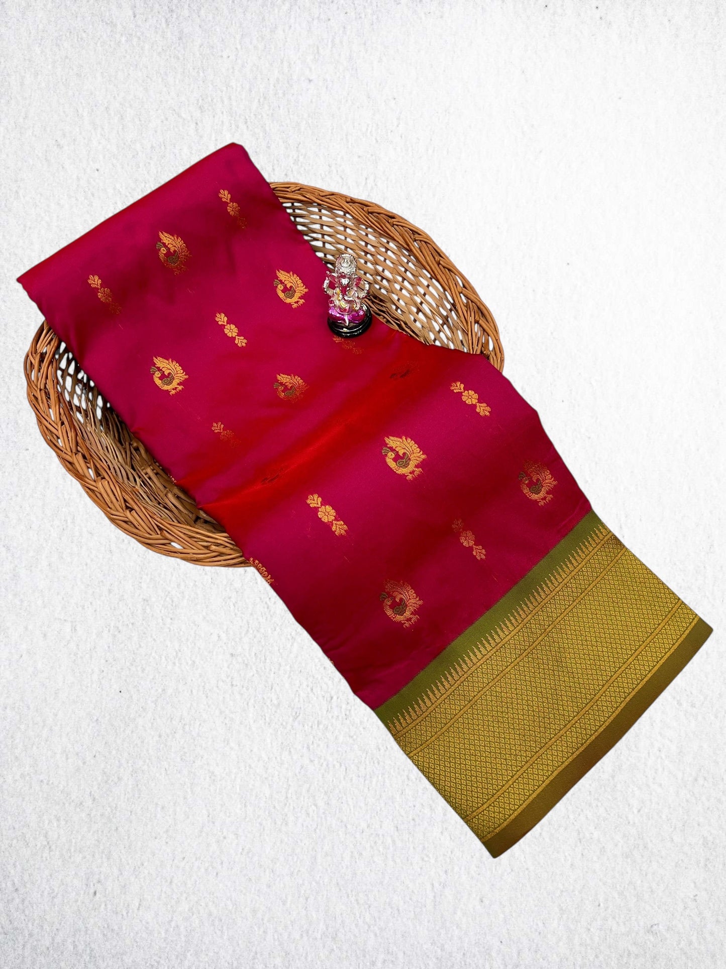 RTK01 - Rutuja Kadiyal Paithani