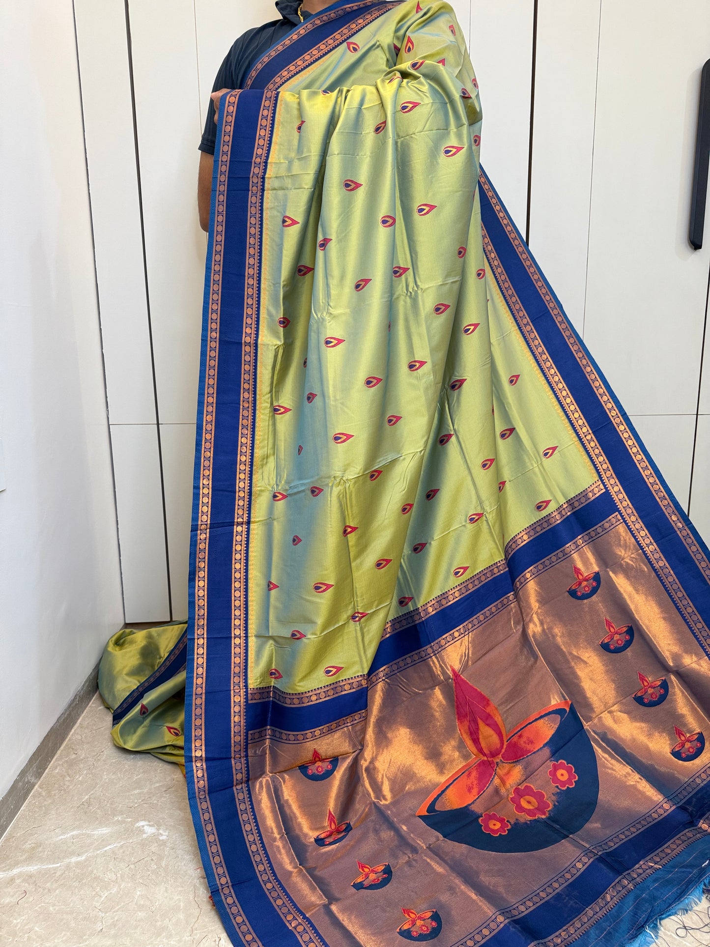 ADSS Diya Pallu Silk Saree !