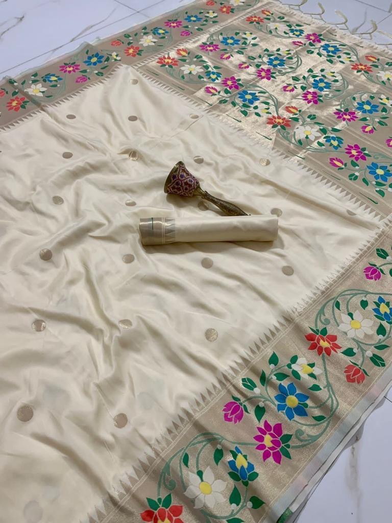 Brocade Border Paithani