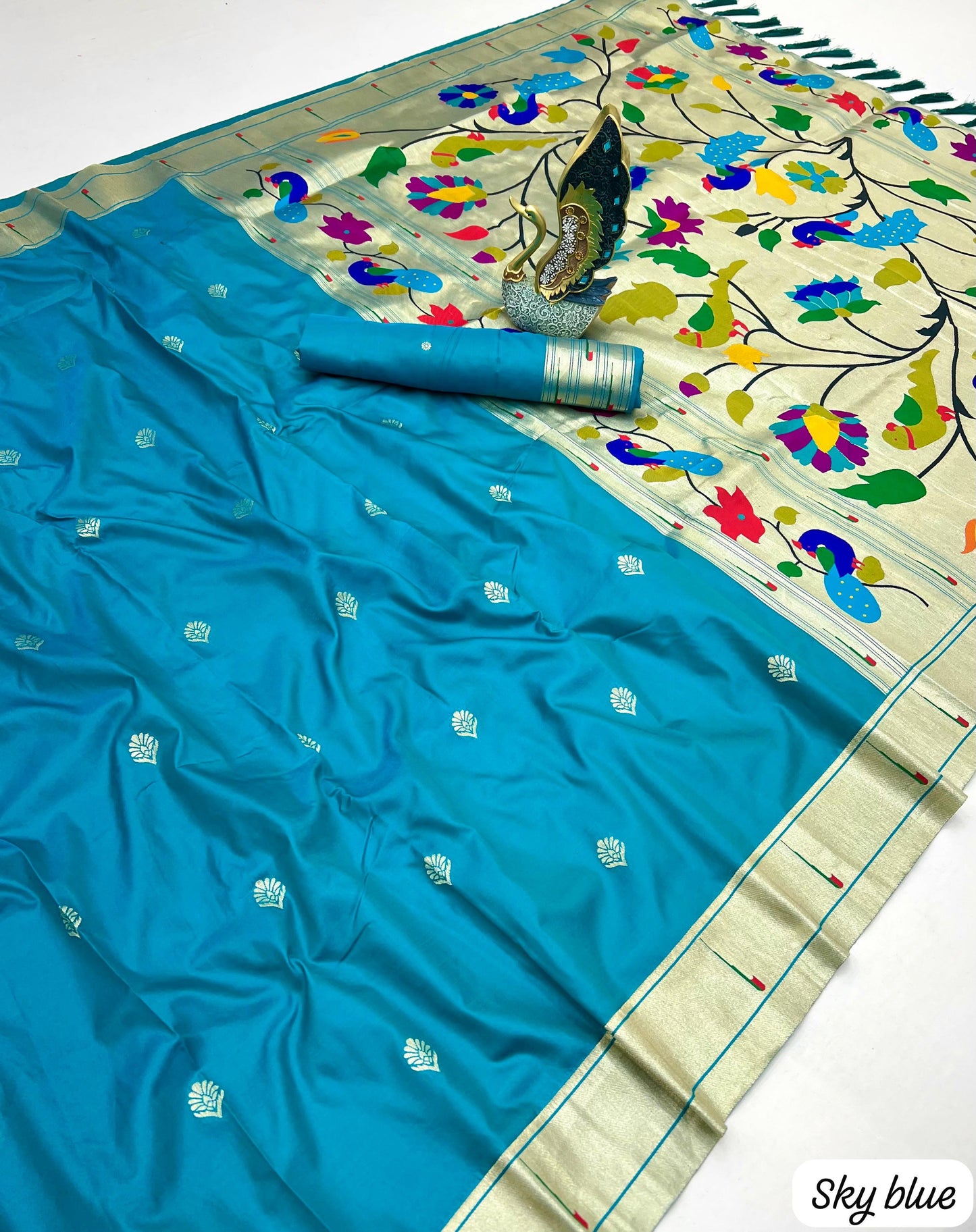 Fancy Muniya Paithani