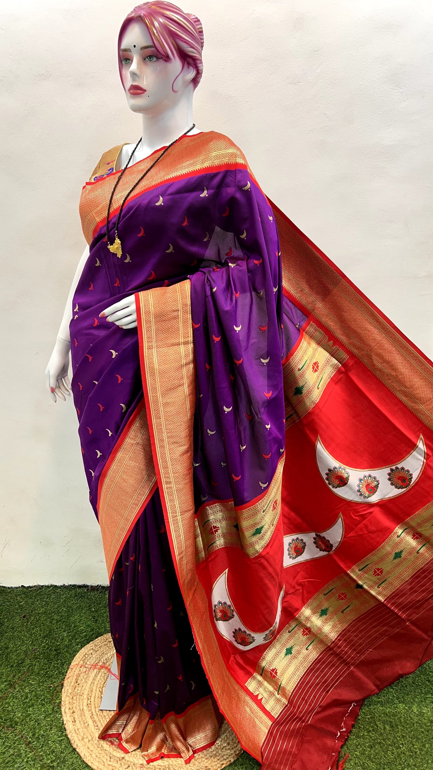 Chandrakor Kadiyal Paithani