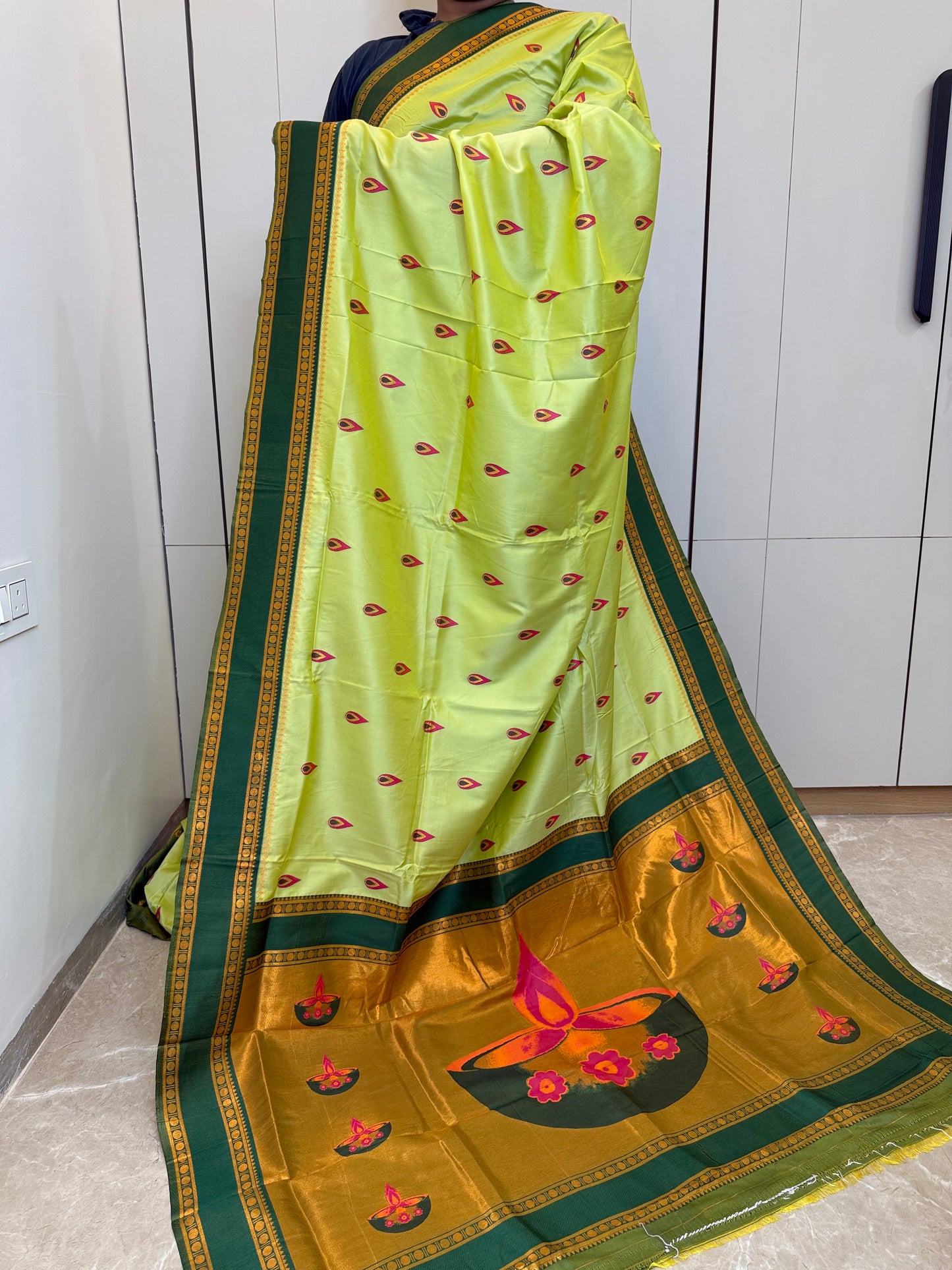 ADSS Diya Pallu Silk Saree !