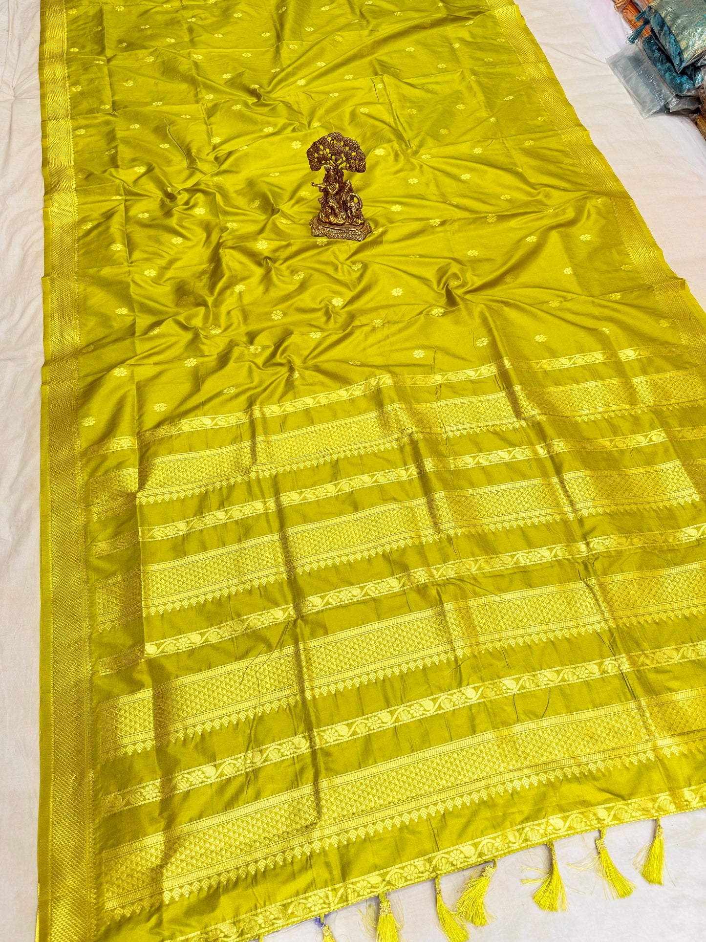 GKSAK Gadwal Silk Saree
