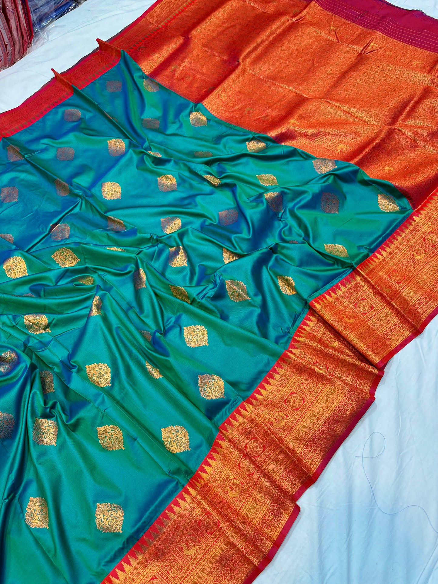 AKSP1 South Kanjiwaram Paithani