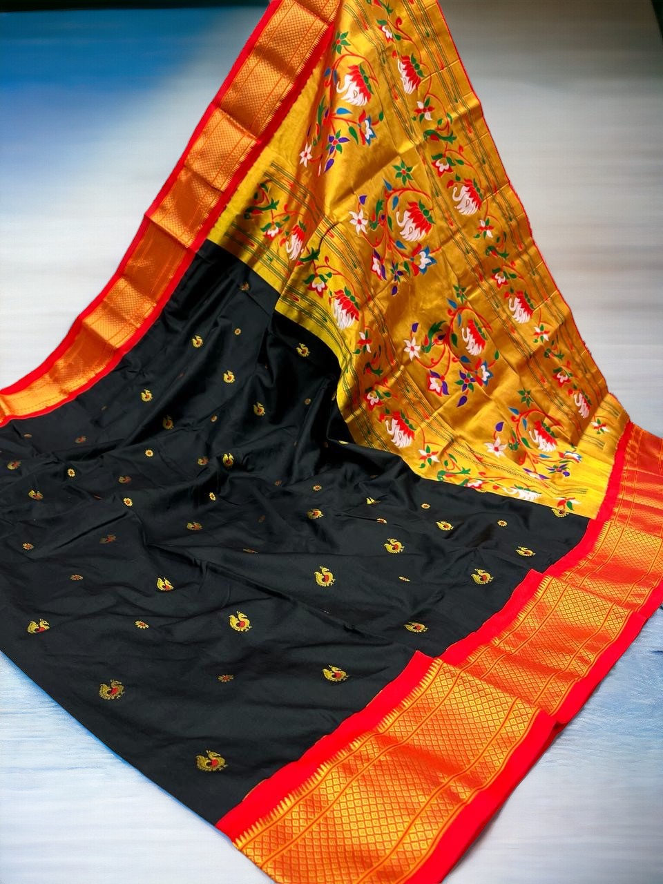 Pure Silk Kadiyal Paithani