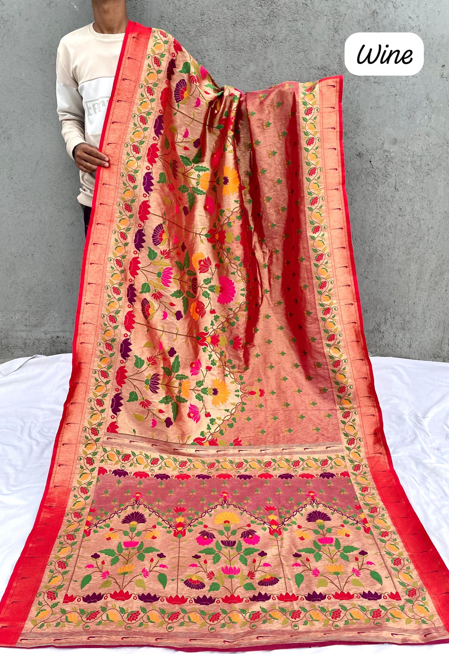 AVB25 All Over Brocade Paithani !!