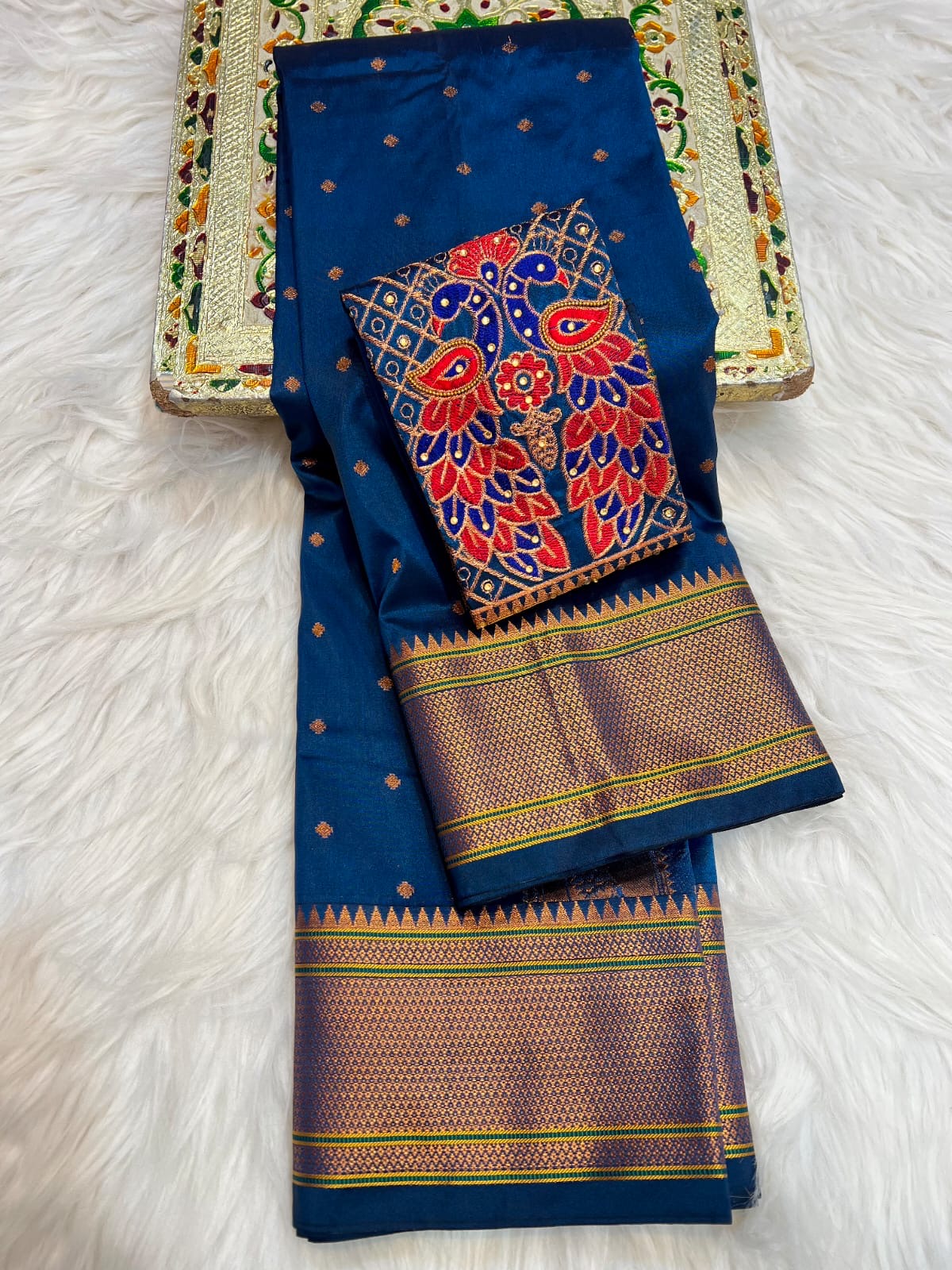 AARI WORK KALANJALI PAITHANI