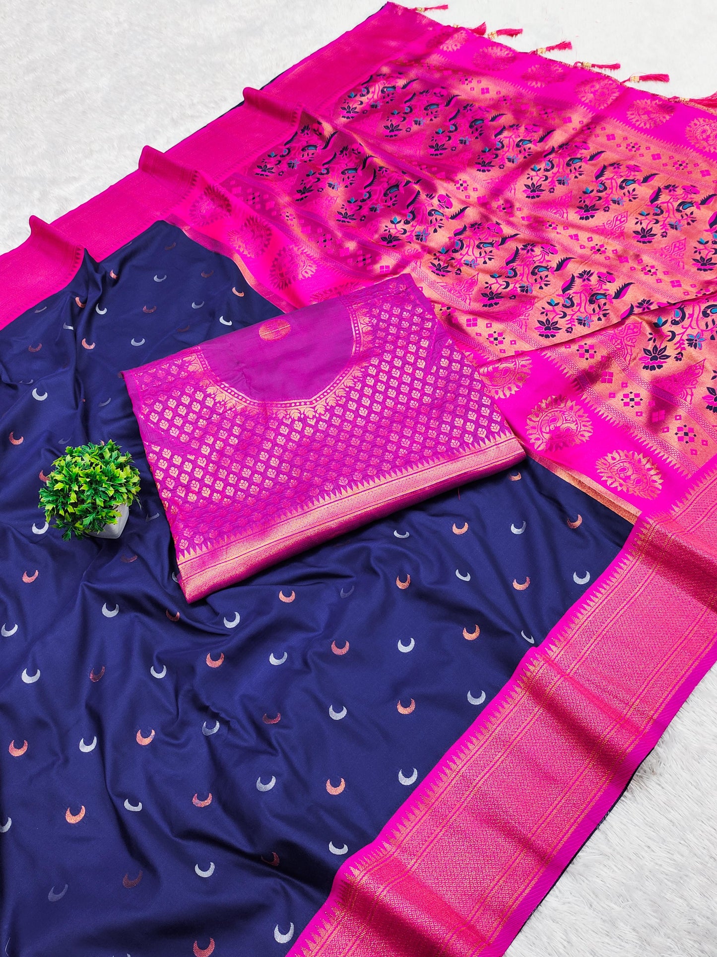 Sona Chandi Chandrakor Paithani