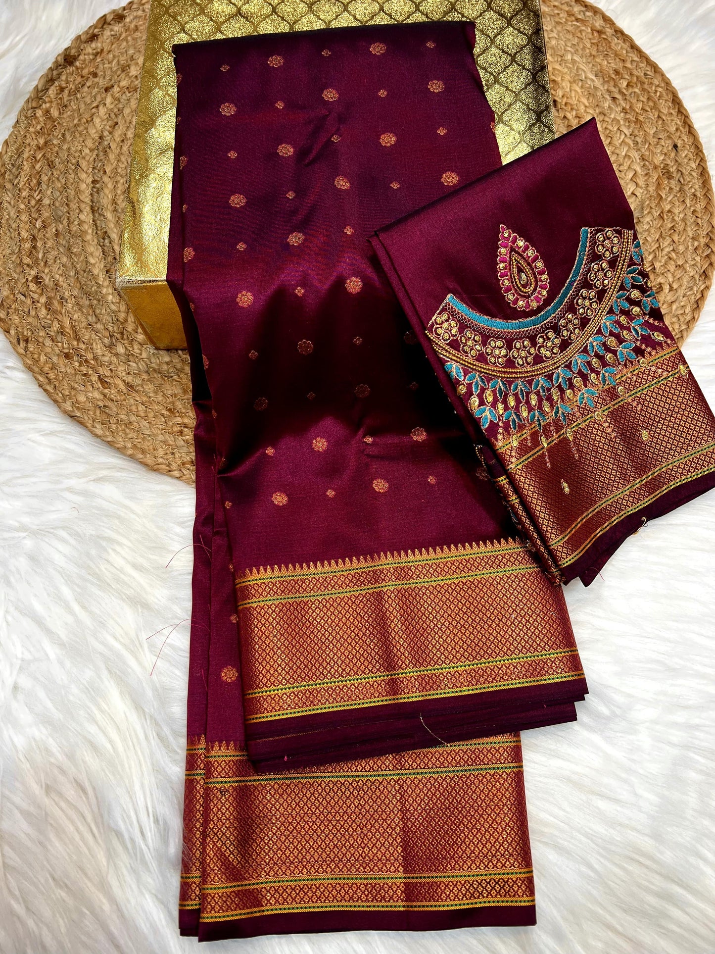 Tana Kalanjali Paithani