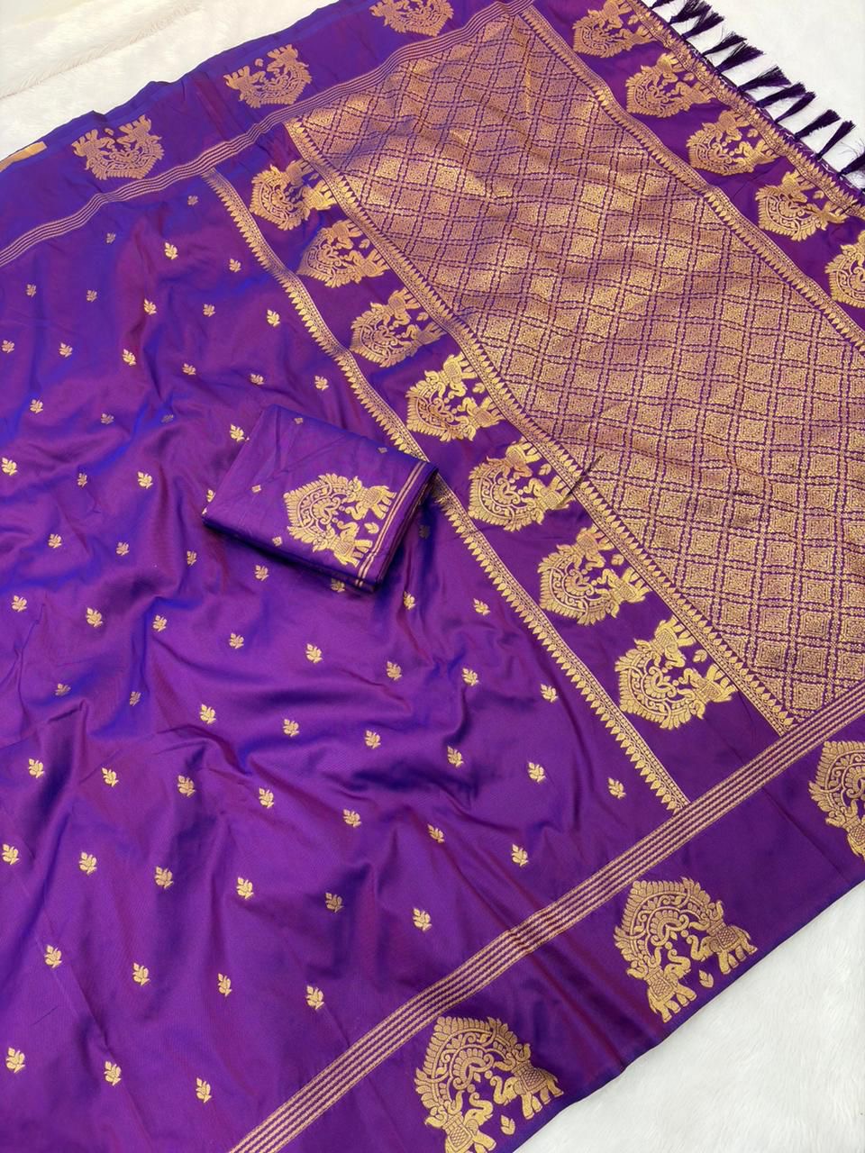 Gajlaxmi Silk Paithani