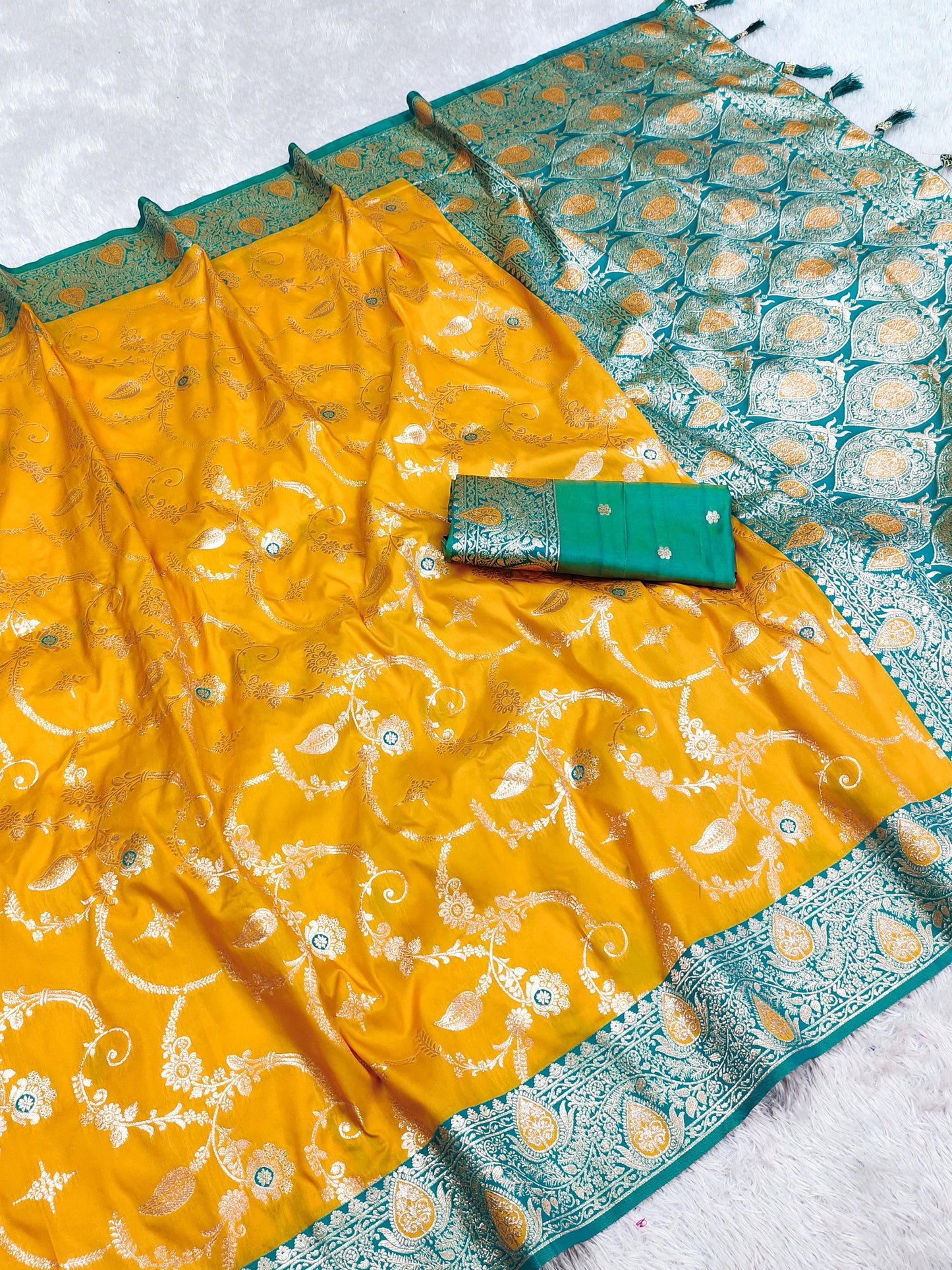 BBJV1 Banarasi Brocade Jaal VOL-1