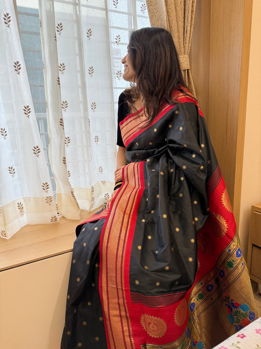 MAHARANI01 BLACK PAITHANI