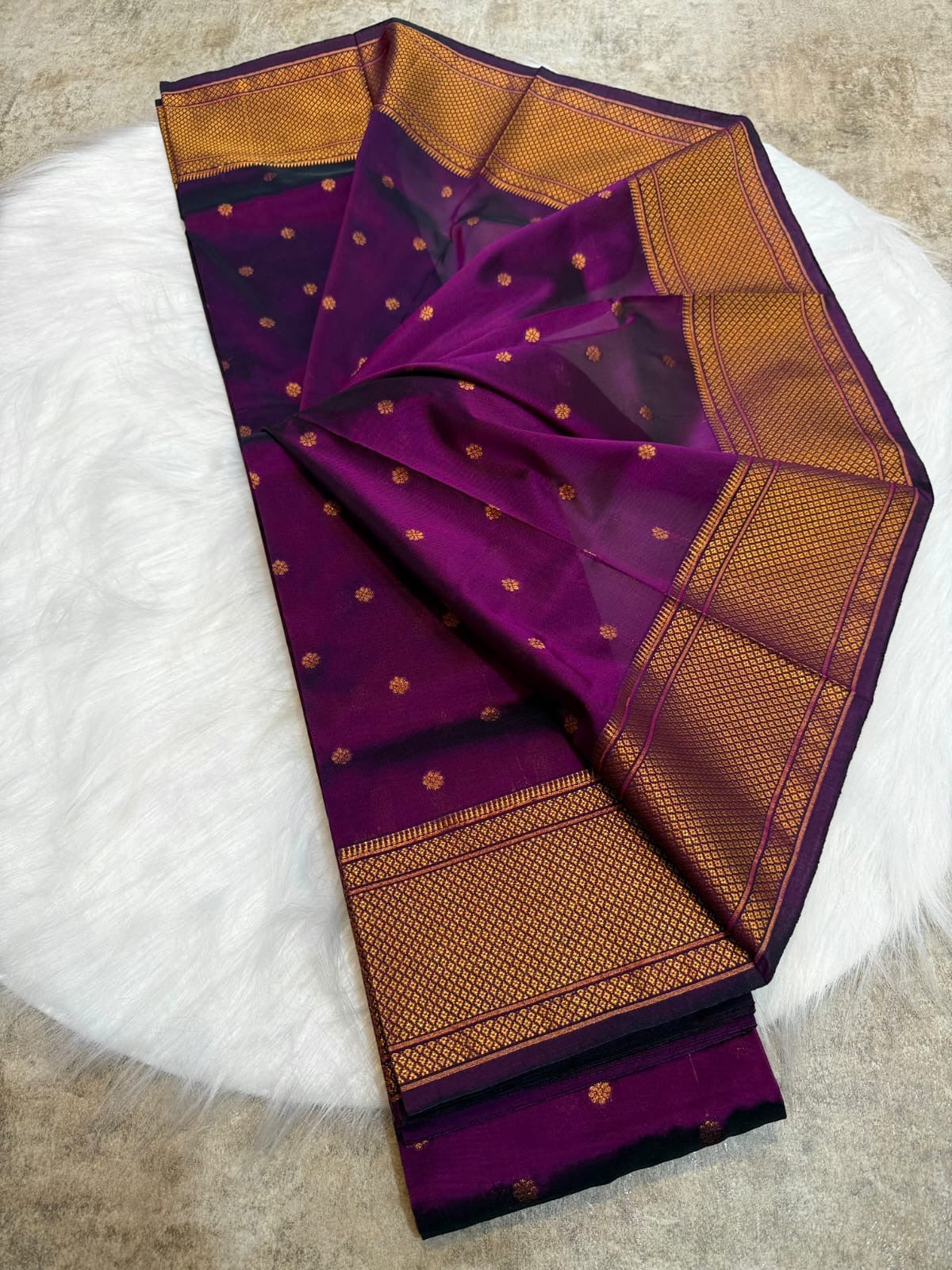 KL27 Kalanjali Paithani