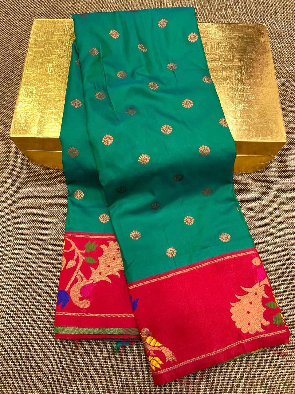 Turning Border Paithani