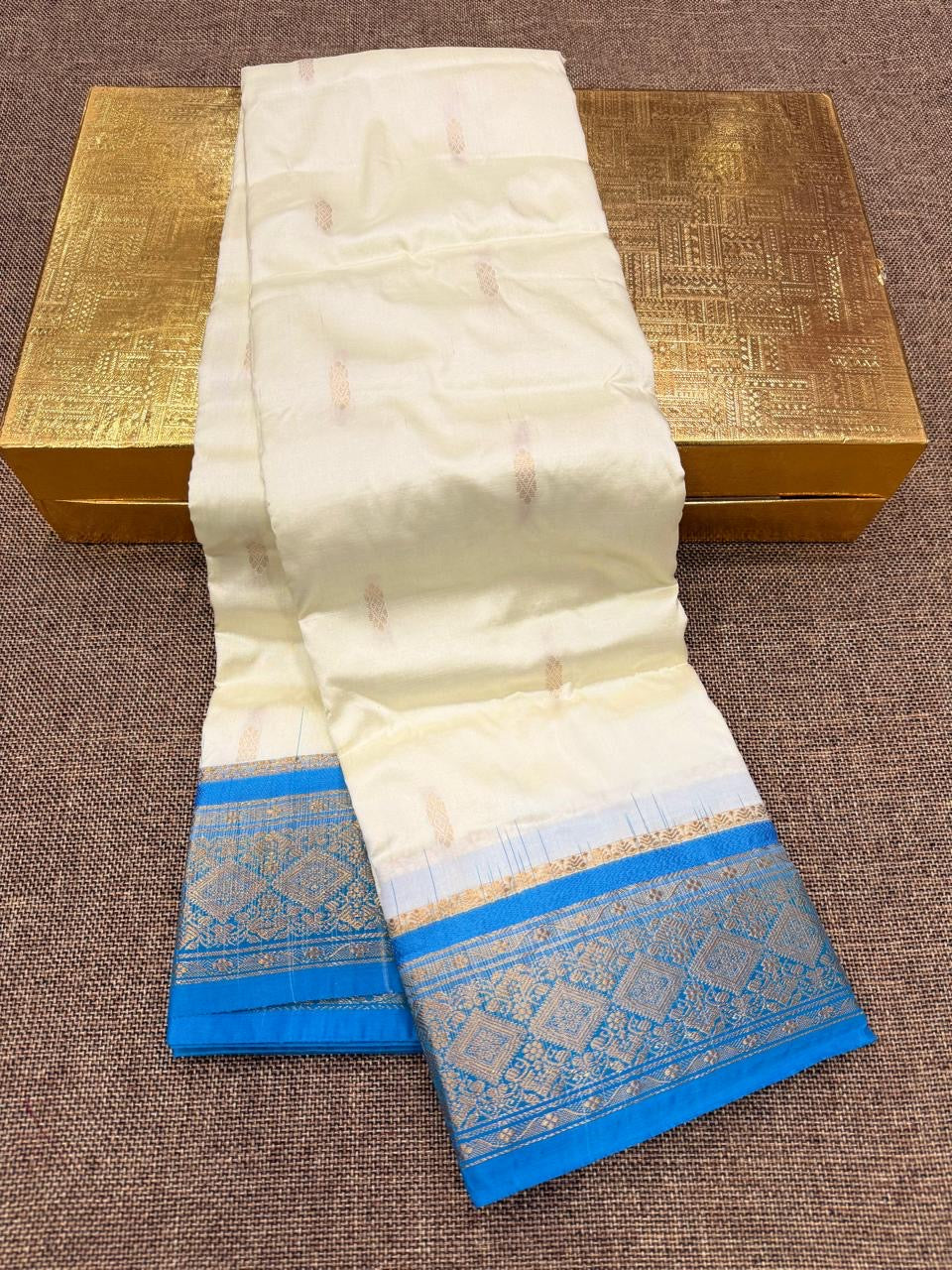 PSKM69 Pure Silk Kanjivaram Paithani