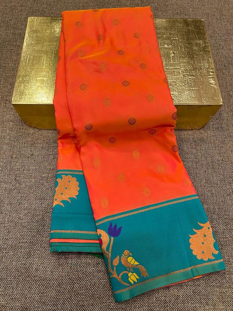 Turning Border Paithani