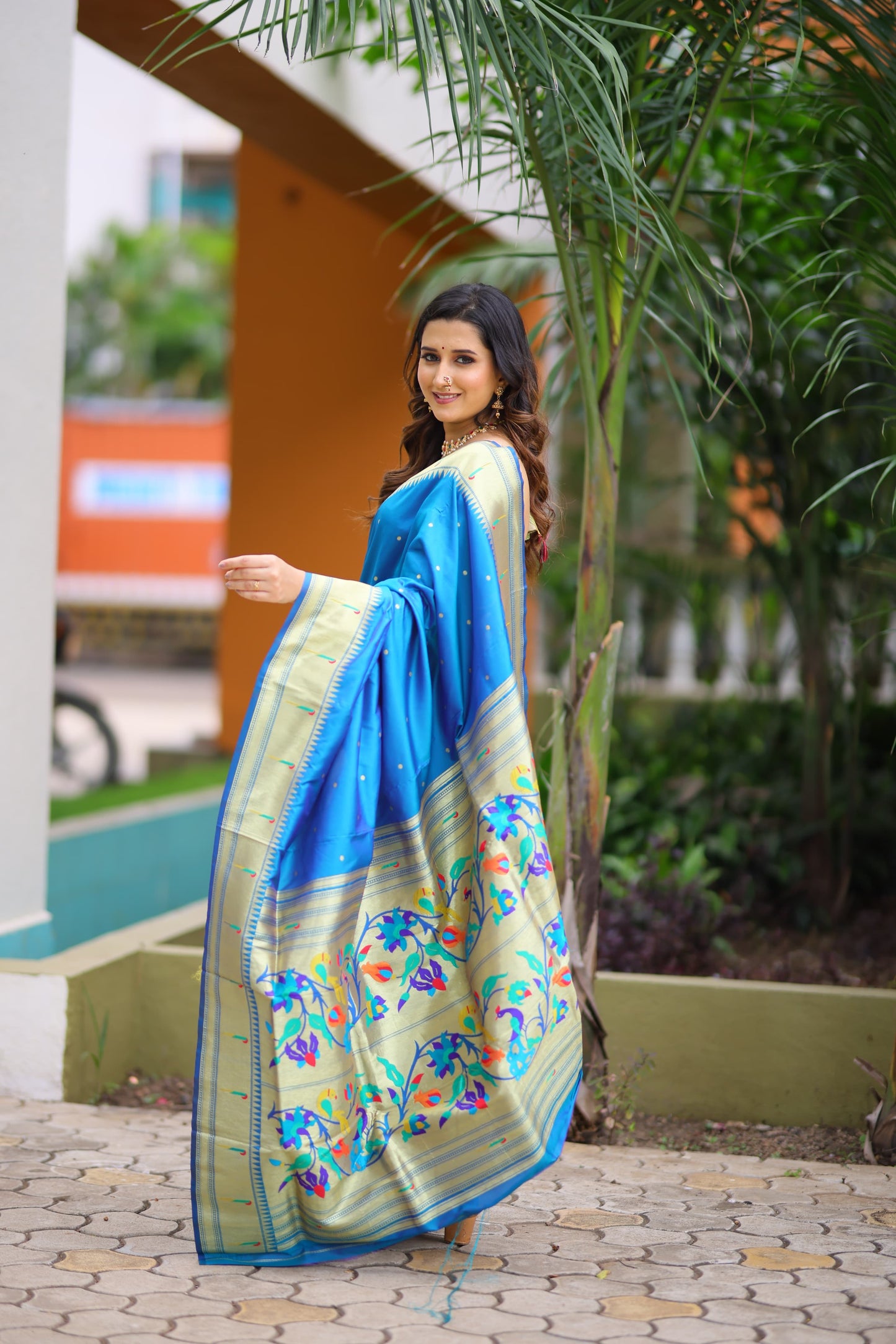 SMB01 - single Muniya Paithani