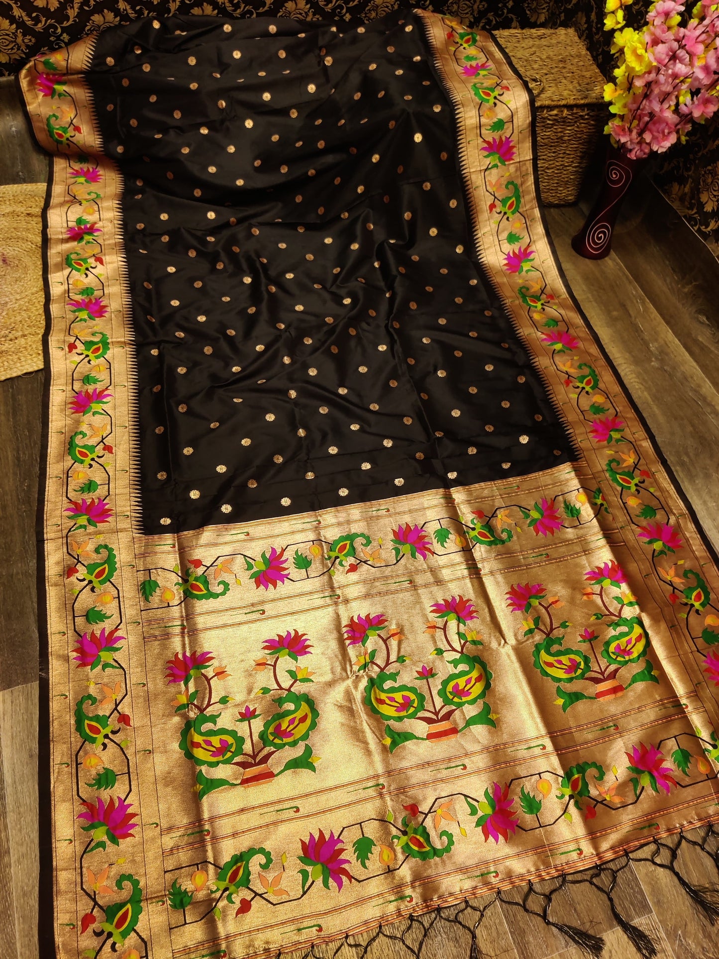 Banarasi Katan Silk Paithani