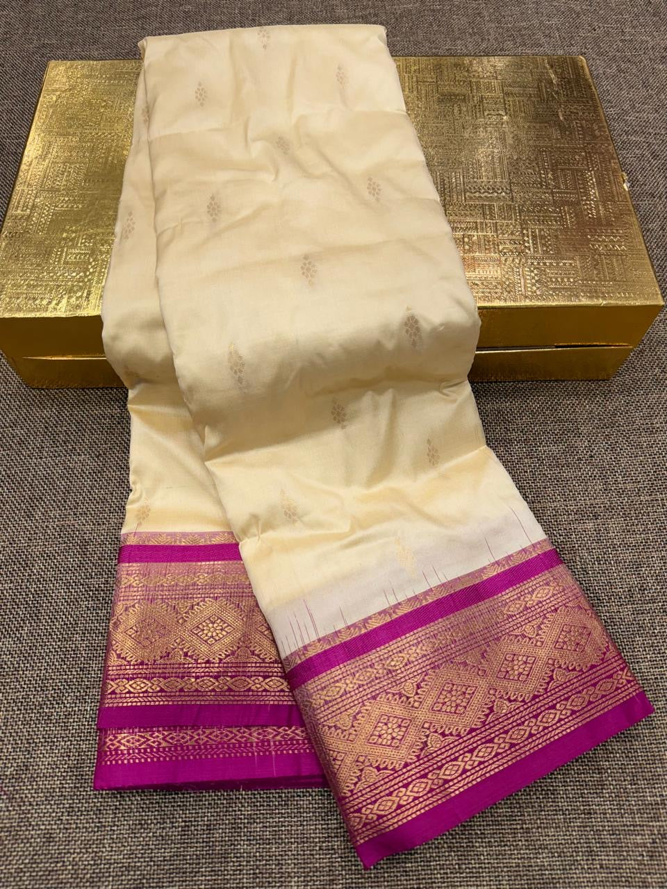 PSKM69 Pure Silk Kanjivaram Paithani