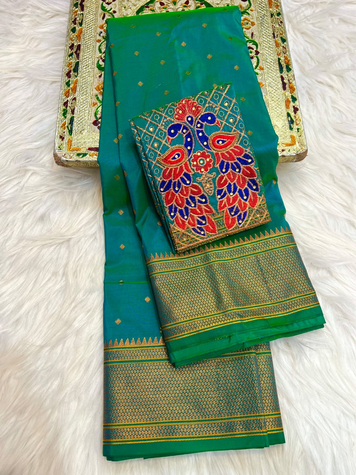 AARI WORK KALANJALI PAITHANI