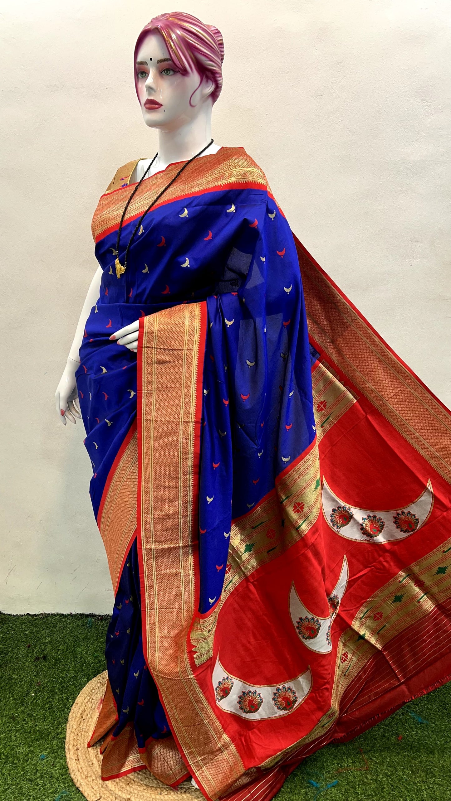 Chandrakor Kadiyal Paithani