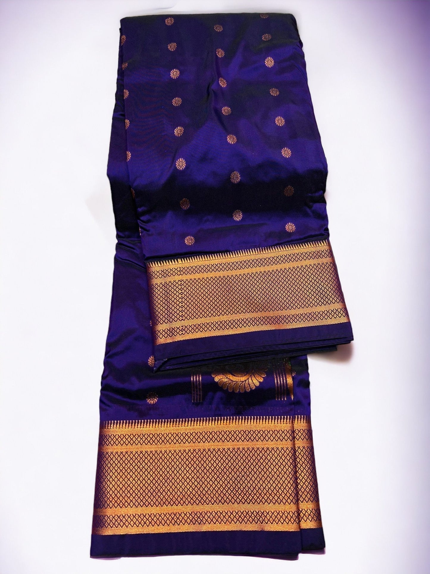 Raha Kalanjali Paithani
