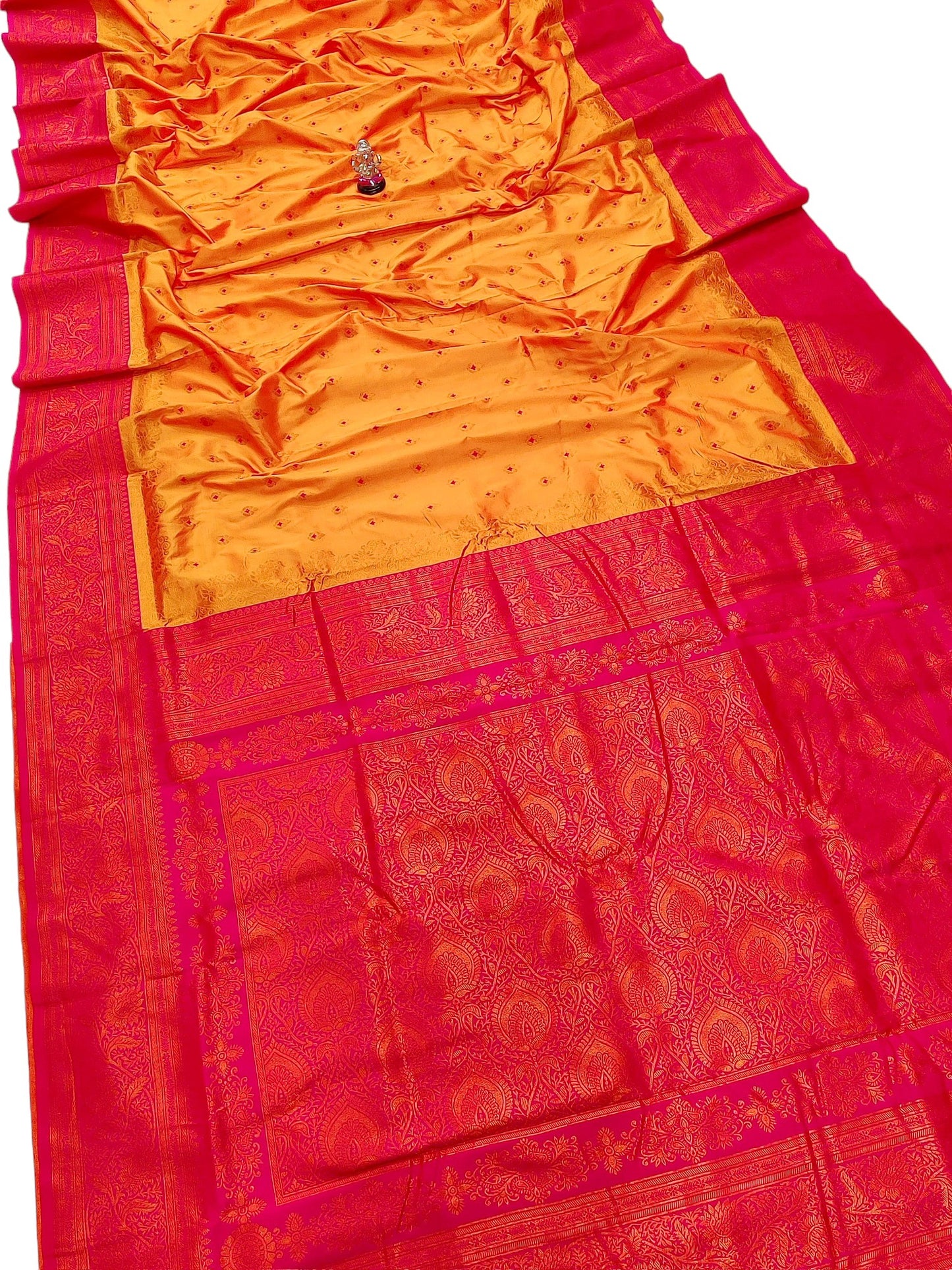 Kajal Kanjiwaram Paithani