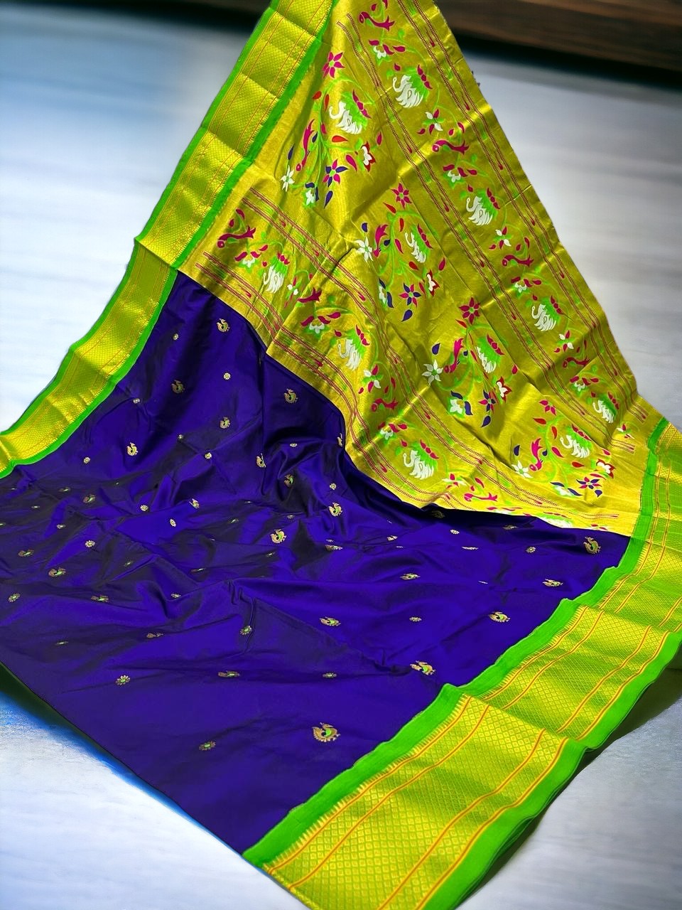 Pure Silk Kadiyal Paithani