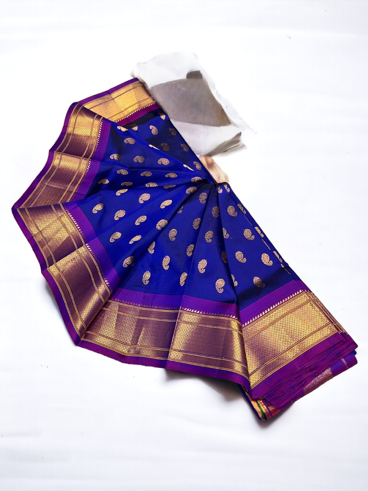 Pure Silk Handloom Kalalnjali Paithani